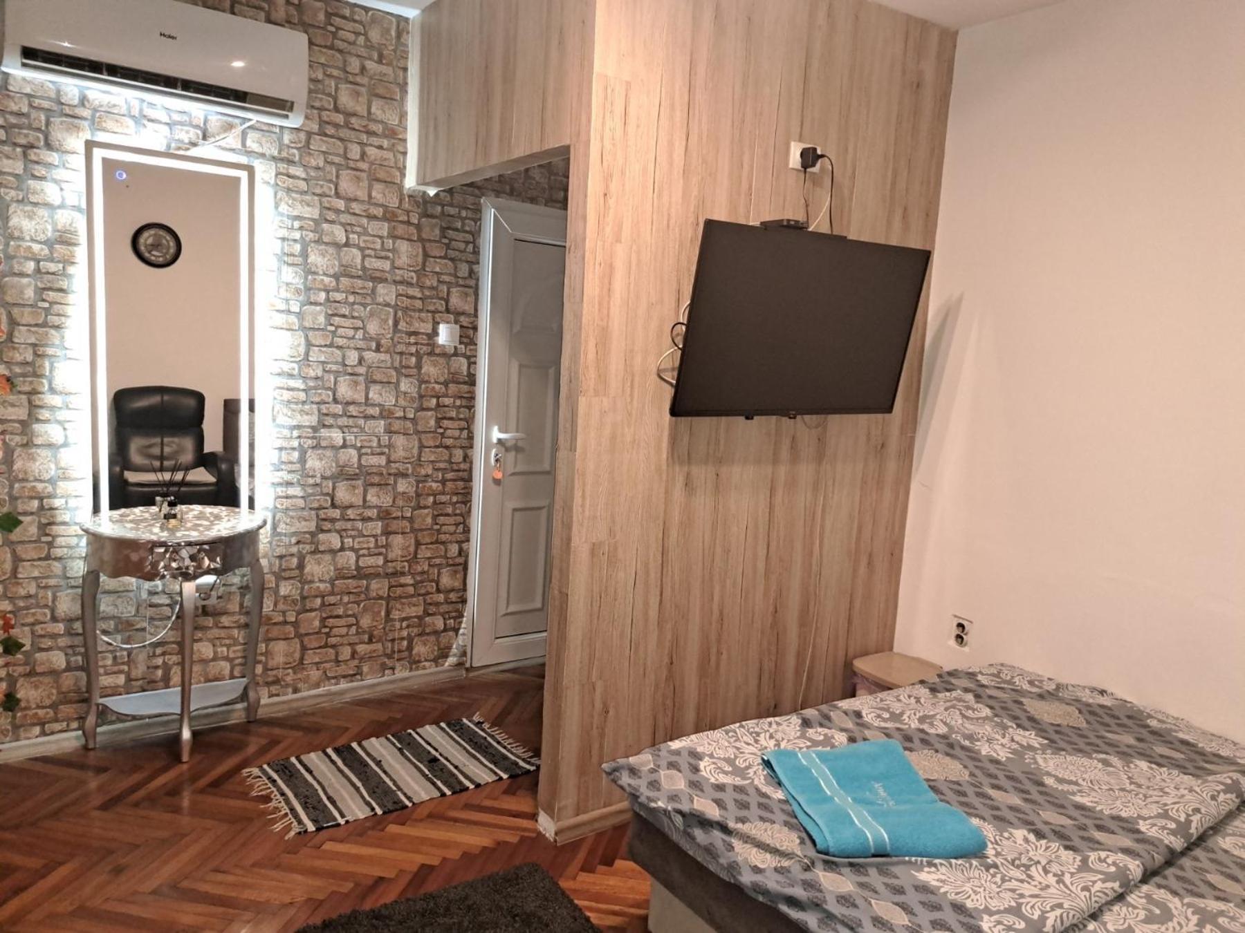 Apartman En Dusanovac Exterior foto