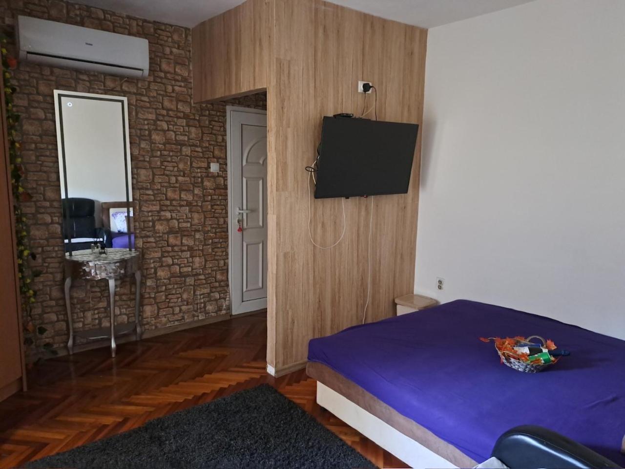 Apartman En Dusanovac Exterior foto