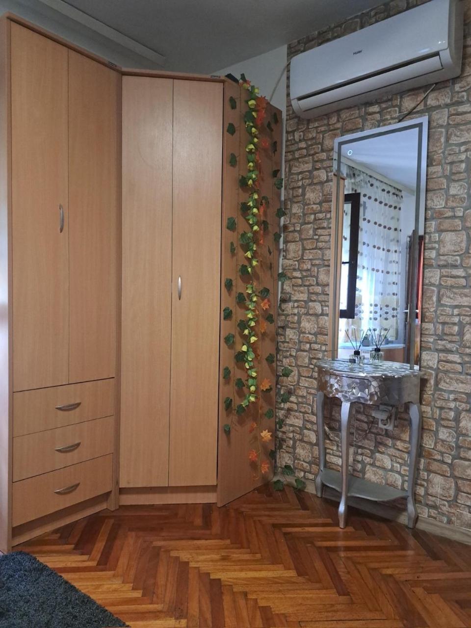 Apartman En Dusanovac Exterior foto